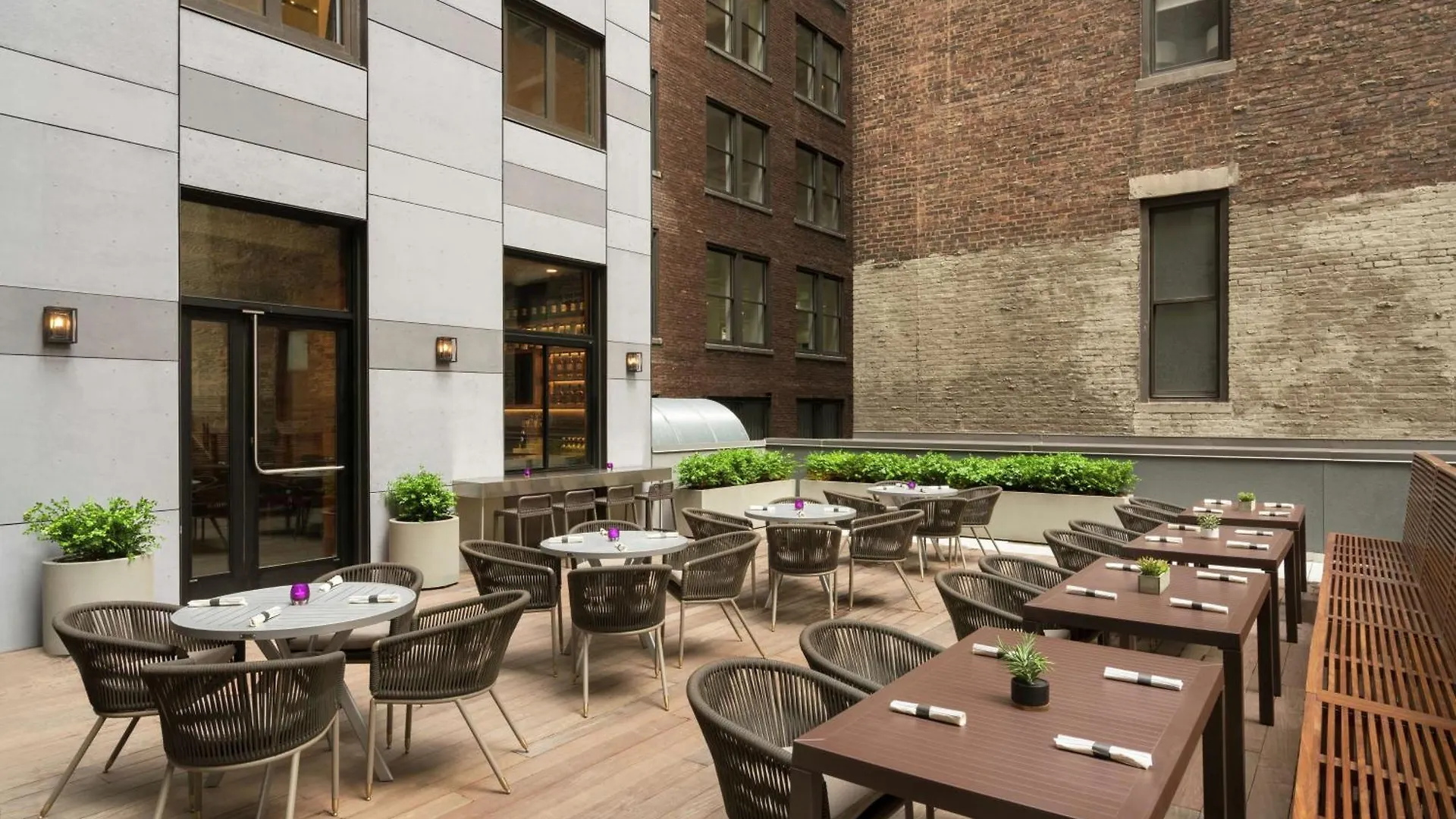 Embassy Suites By Hilton New York Manhattan Times Square 4*,