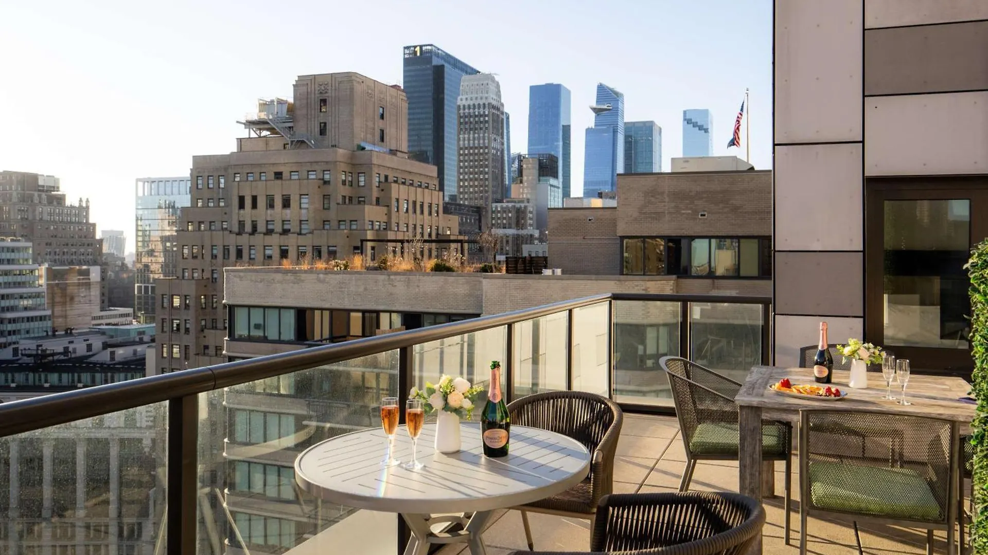 **** Hotel Embassy Suites By Hilton New York Manhattan Times Square United States