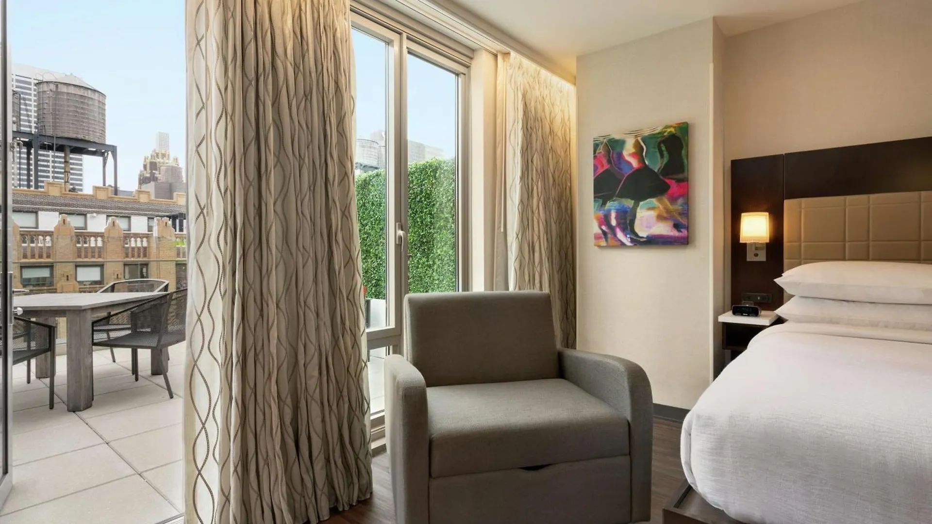 **** Hotel Embassy Suites By Hilton New York Manhattan Times Square United States