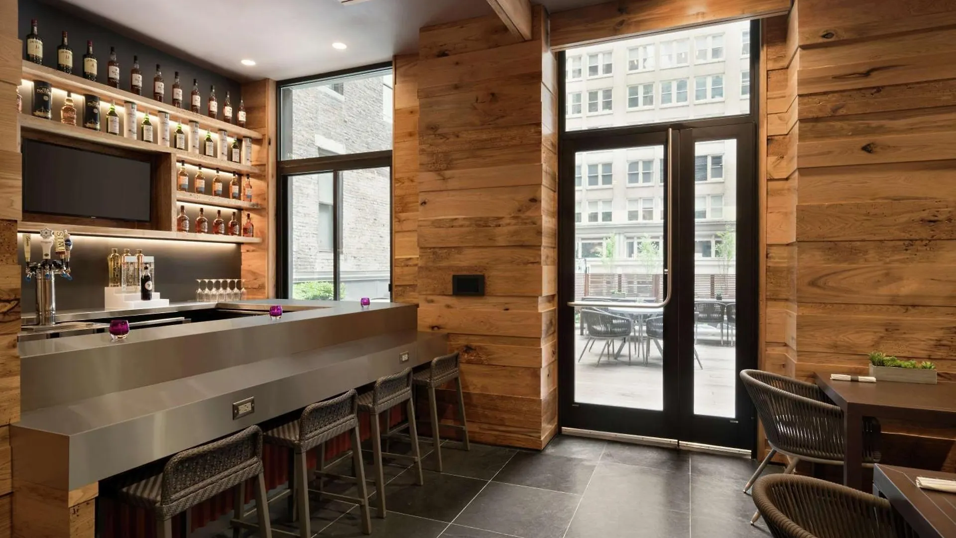 Hotel Embassy Suites By Hilton New York Manhattan Times Square