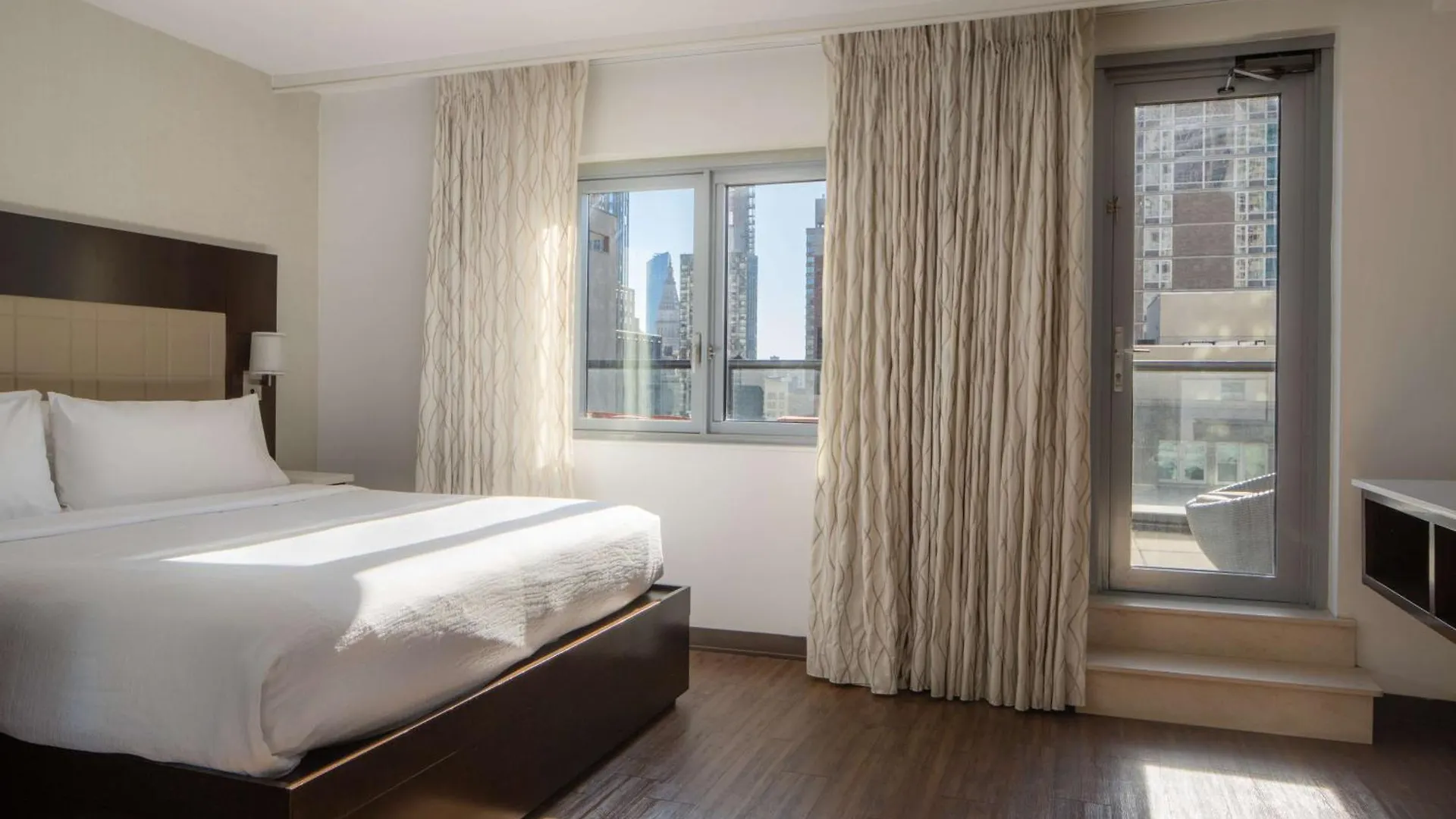 Embassy Suites By Hilton New York Manhattan Times Square