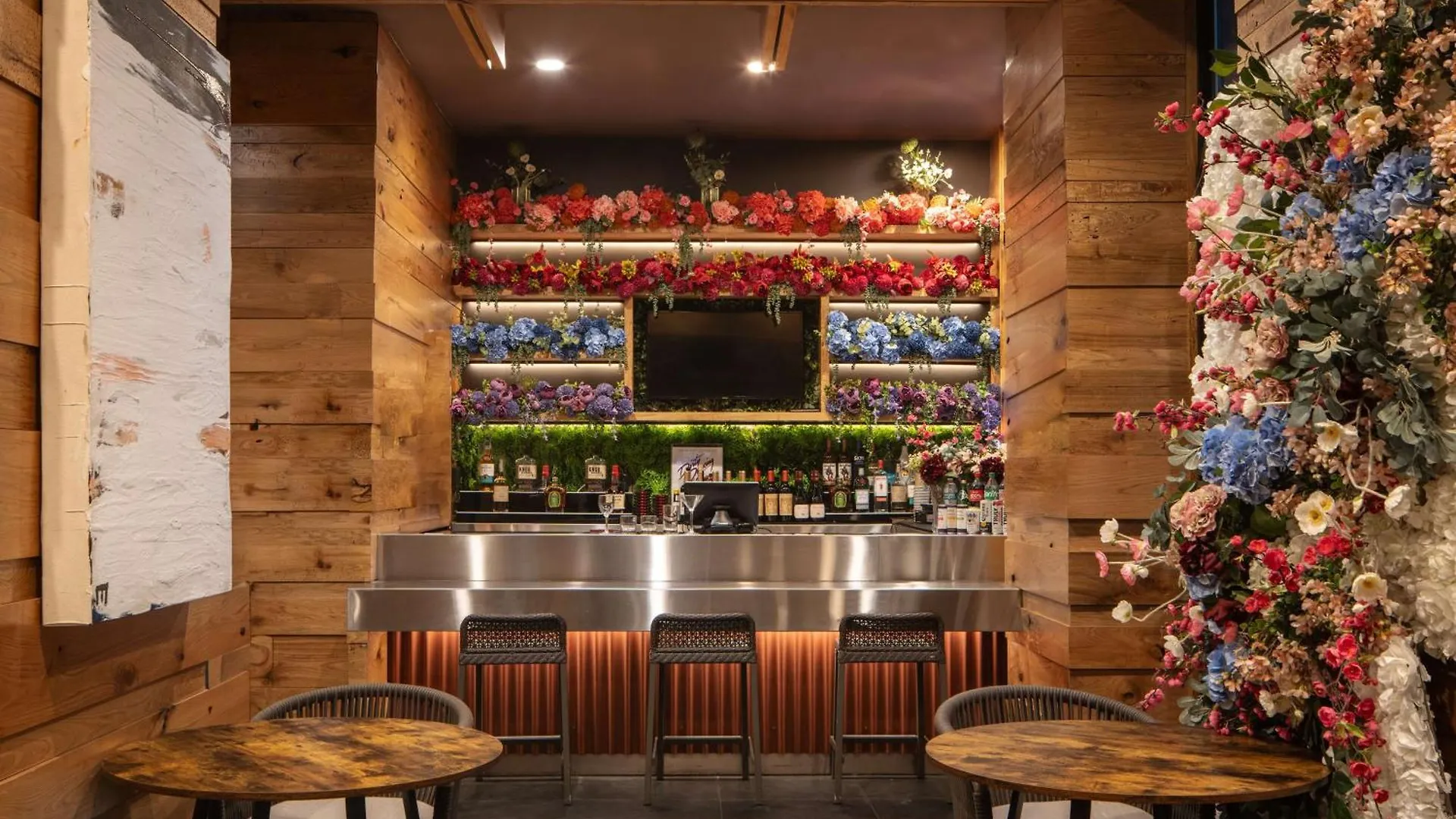 Embassy Suites By Hilton New York Manhattan Times Square